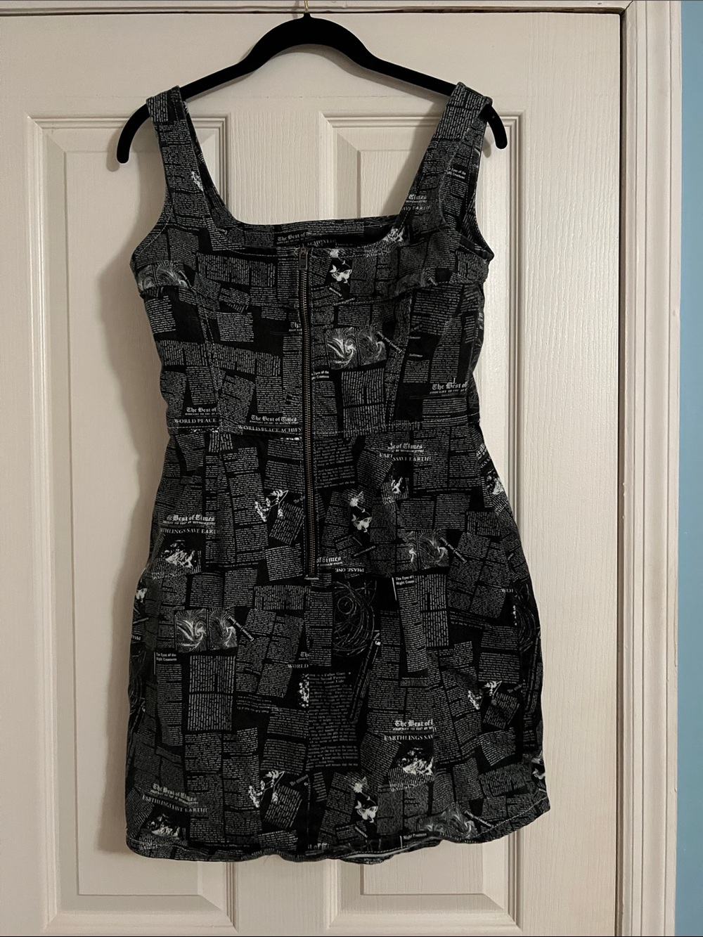Reformation Davies bustier denim mini dress newspaper print size 6 - Picture 5 of 7